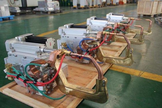 Kompakte elektrische 280V 160KVA Servo-Gun Spot Schweißen automatisch