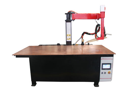 Roboterarm 180KVA 2000mm Schweißmaschine für Blechmetall